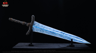 Dark Moon Greatsword от CHERRY Studio