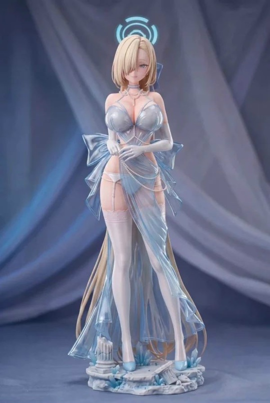 Фигурка Ichinose Asuna от Lunaria Studio Версия в прозрачном платье