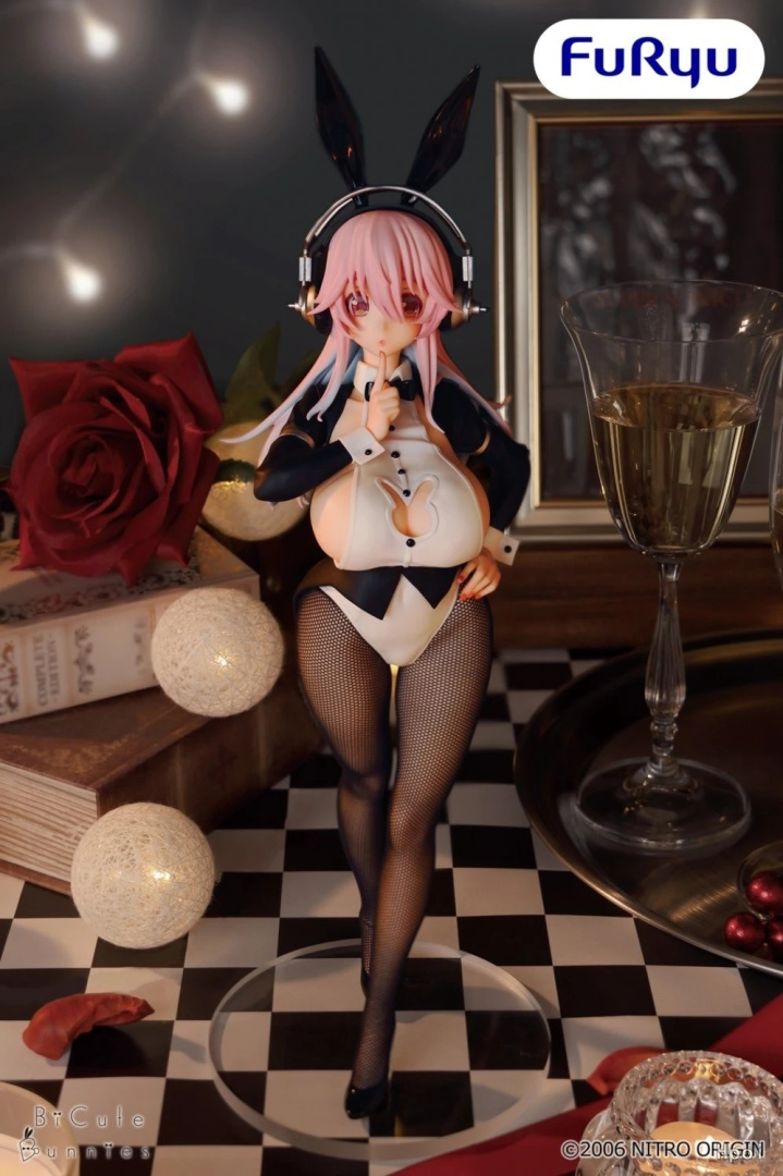 Фигурка Sonico от FuRyu