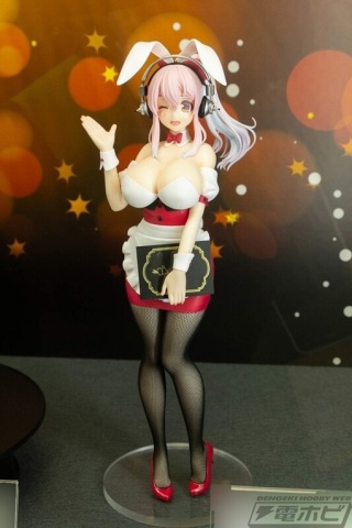Фигурка Sonico от FuRyu