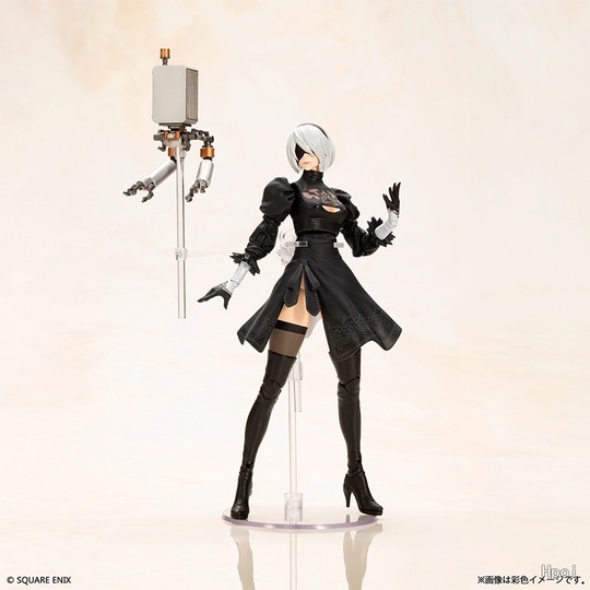 2B от SQUARE ENIX
