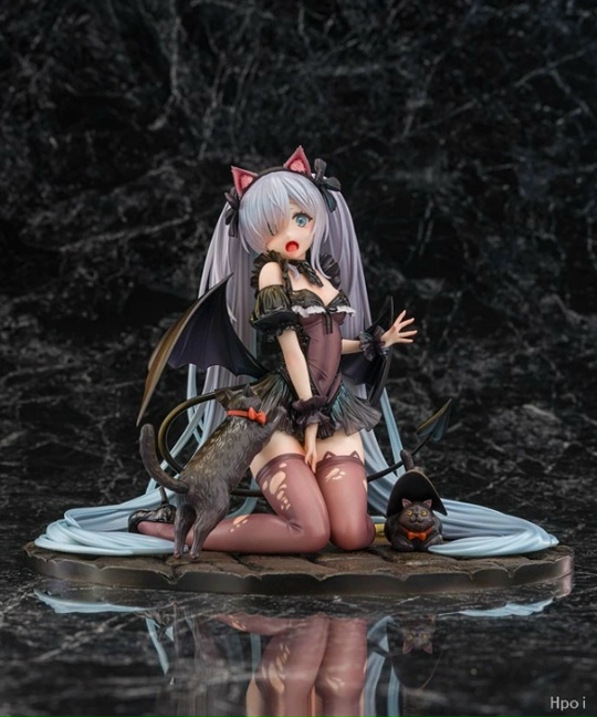 Фигурка Janus от AmiAmi