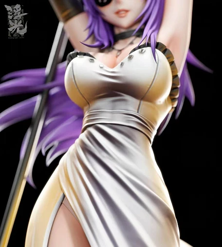 Фигурка Chrome Dokuro от Floating Light Studio Версия в колготках