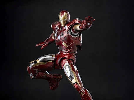 Фигурка Iron Man от Threezero