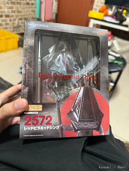 Фигурка Red Pyramid Thing от Good Smile Company
