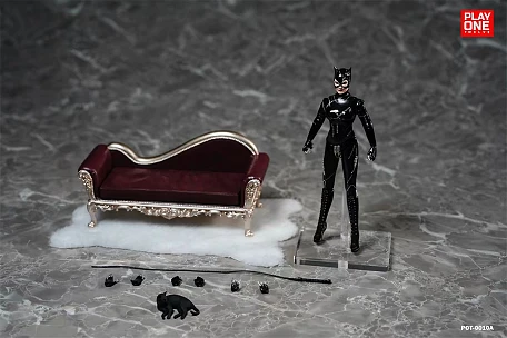 Фигурка Catwoman от Play One Twelve Делюкс версия