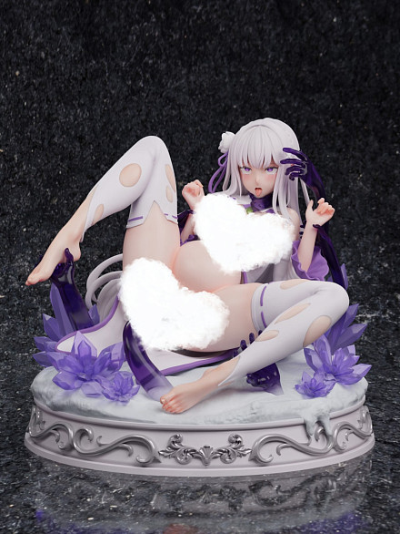 Фигурка Emilia от Crown Studio