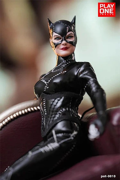 Фигурка Catwoman от Play One Twelve Обычная версия
