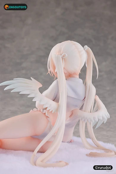 Фигурка Elle от ENSOUTOYS