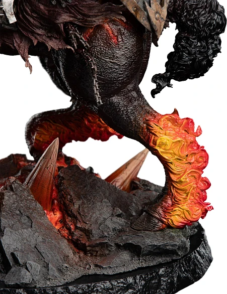 Фигурка Archaon the Everchosen от WETA Workshop