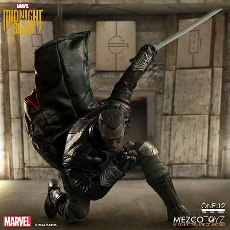 Фигурка Blade от Mezco Toys