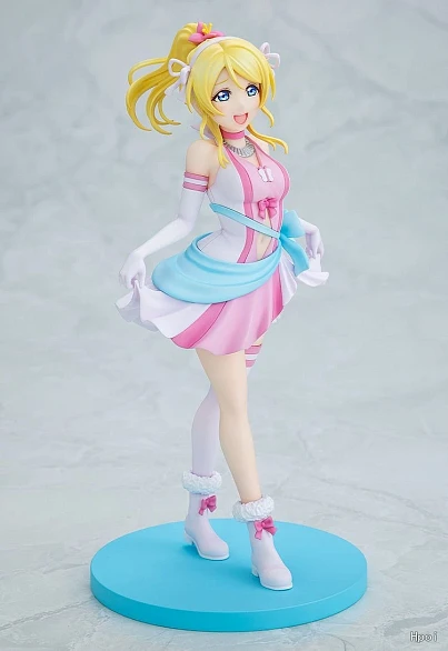 Фигурка Ayase Eli от KADOKAWA