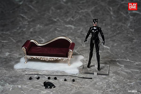 Фигурка Catwoman от Play One Twelve Делюкс версия