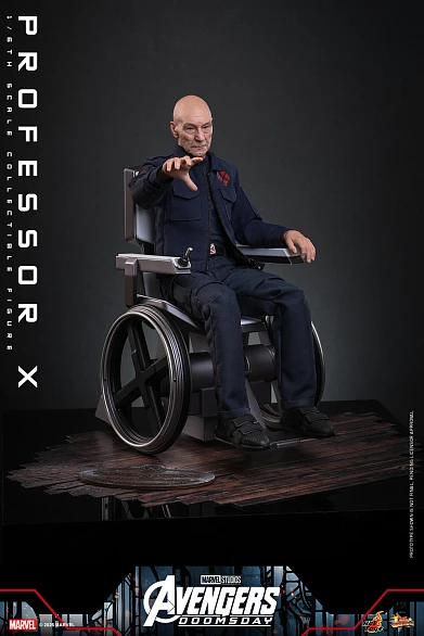 Фигурка Professor X (Charles Xavier) от Hot Toys