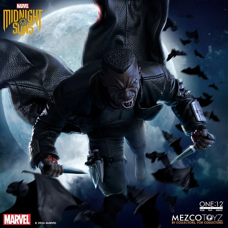 Фигурка Blade от Mezco Toys