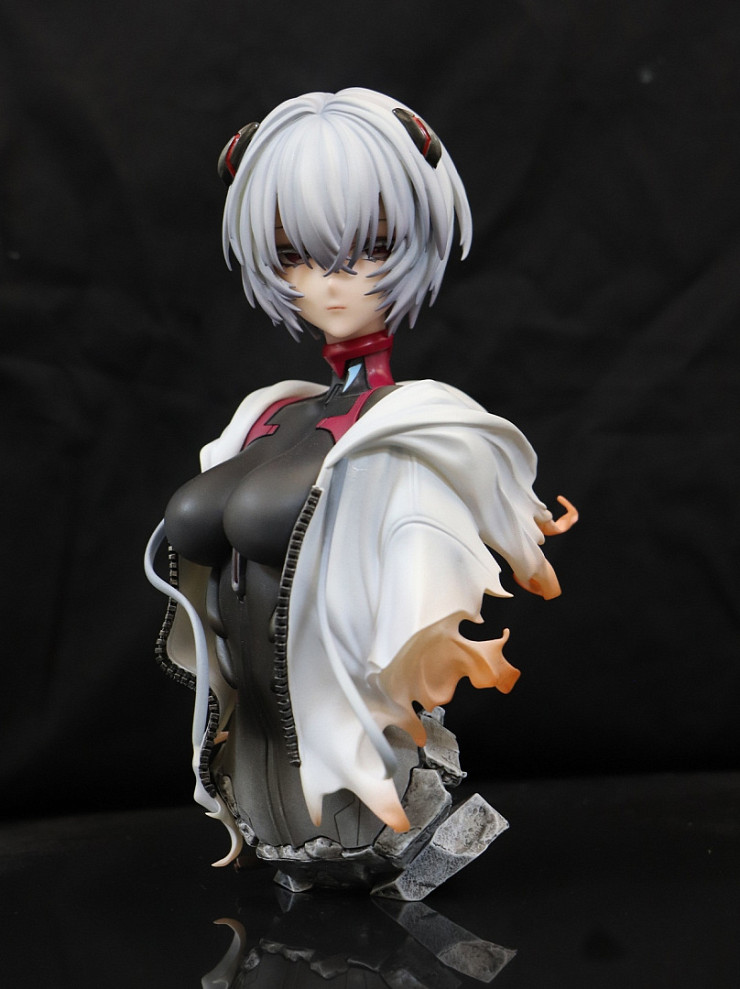 Фигурка Ayanami Rei от Qi Jiang Studio