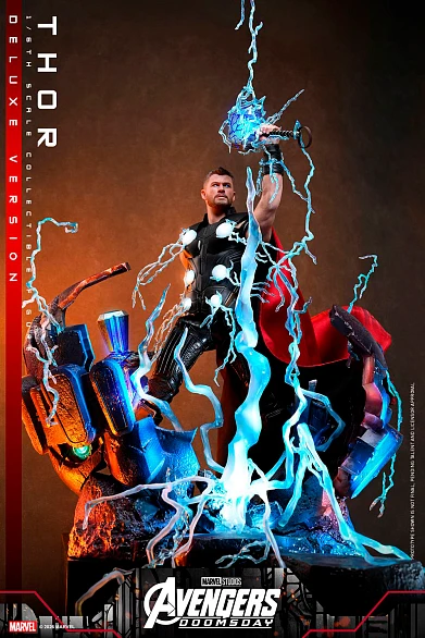 Фигурка Thor от Hot Toys Делюкс версия