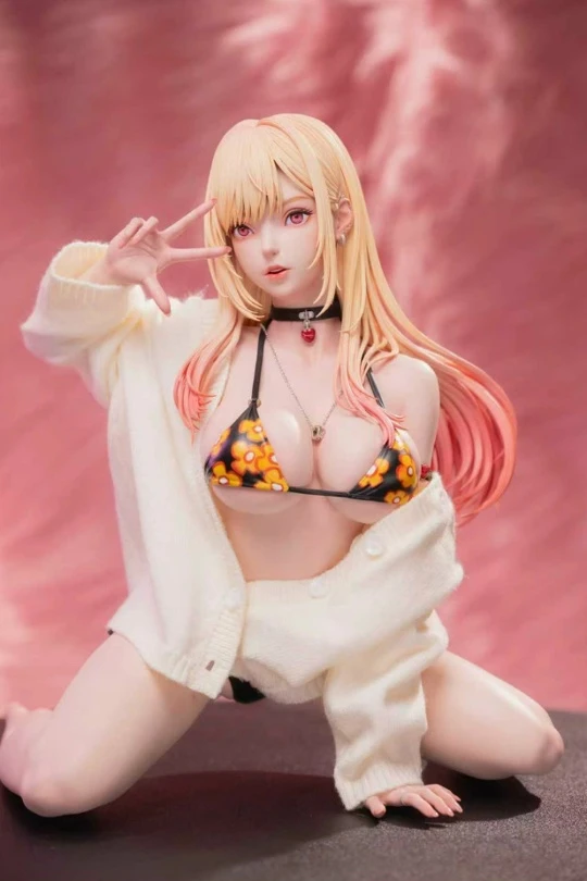 Фигурка Marin Kitagawa от Creation Studio Версия A