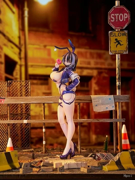 Фигурка Bunny Cop 02 от Good Smile Company, Luminous box