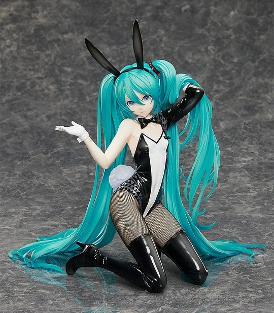 Фигурка Hatsune Miku от FREEing