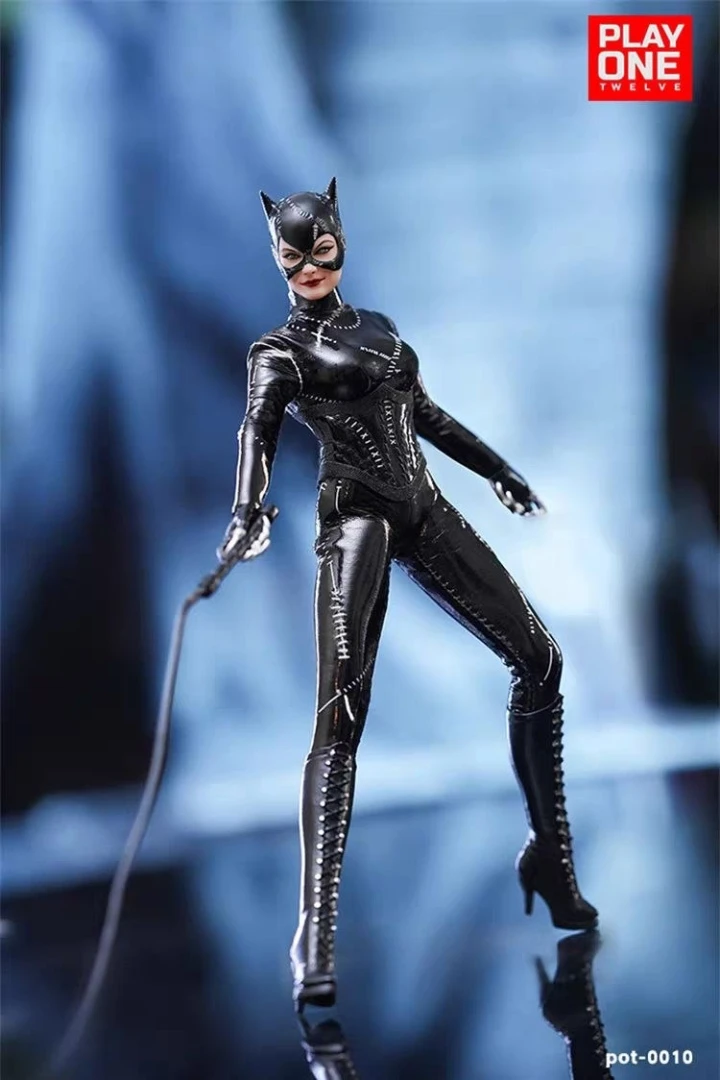 Фигурка Catwoman от Play One Twelve Обычная версия