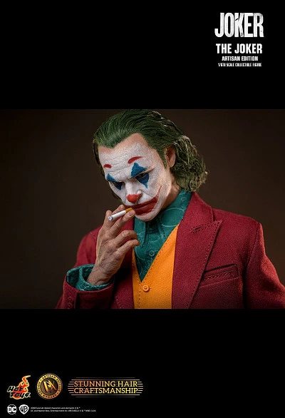 Фигурка Joker от Hot Toys