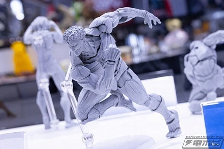 Фигурка Armored Titan (Reiner Braun) от Kaiyodo
