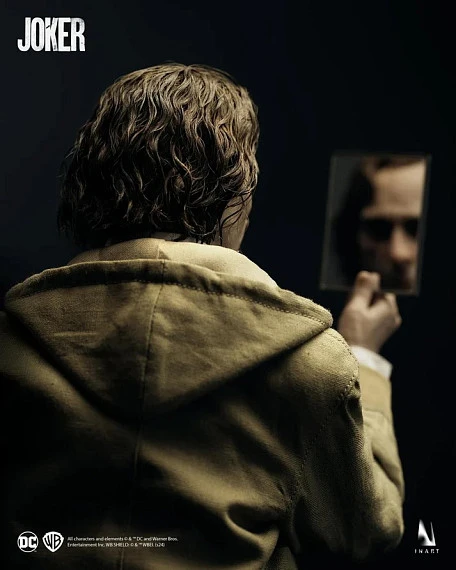 Фигурка Joker от Hot Toys