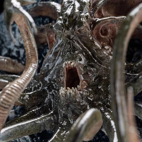 Фигурка Watcher In The Water от WETA Workshop