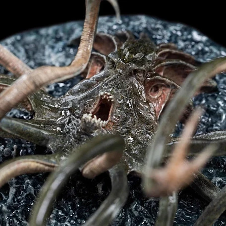 Фигурка Watcher In The Water от WETA Workshop