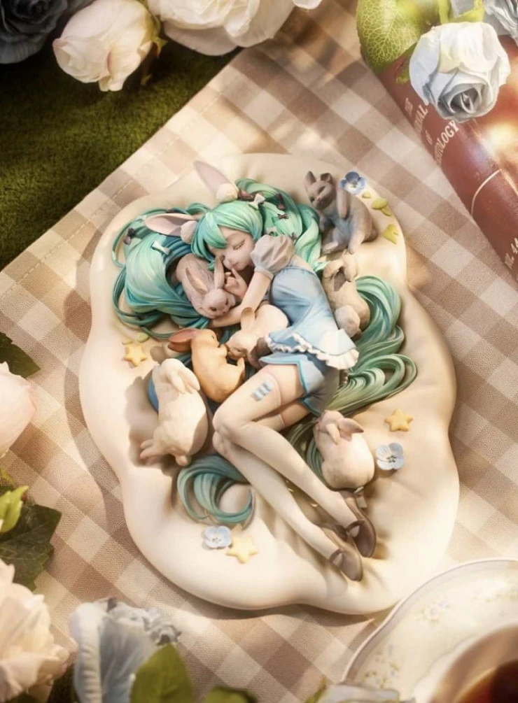 Фигурка Hatsune Miku от LiangChanTuZhuang Studio