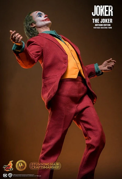 Фигурка Joker от Hot Toys