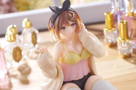 Фигурка Reisalin Stout от Taito