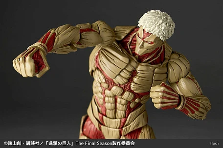 Фигурка Armored Titan (Reiner Braun) от Kaiyodo