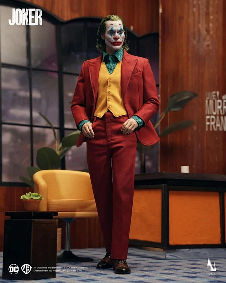 Фигурка Joker от Hot Toys
