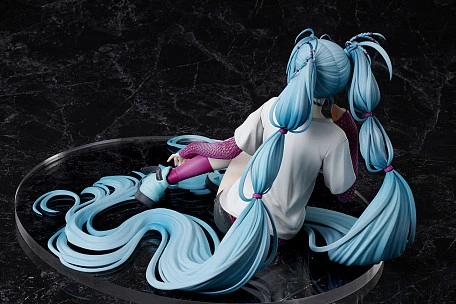 Фигурка Hatsune Miku от Stronger