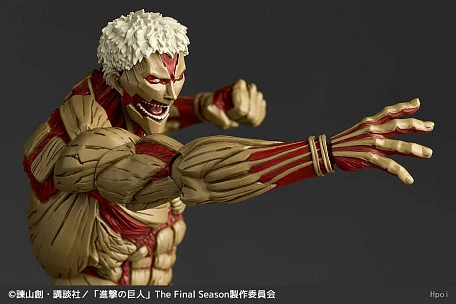 Фигурка Armored Titan (Reiner Braun) от Kaiyodo
