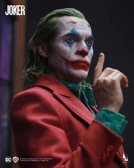Фигурка Joker от Hot Toys