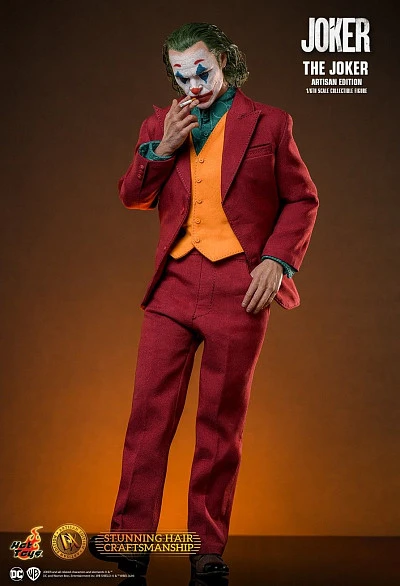 Фигурка Joker от Hot Toys
