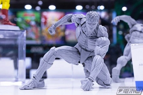 Фигурка Armored Titan (Reiner Braun) от Kaiyodo