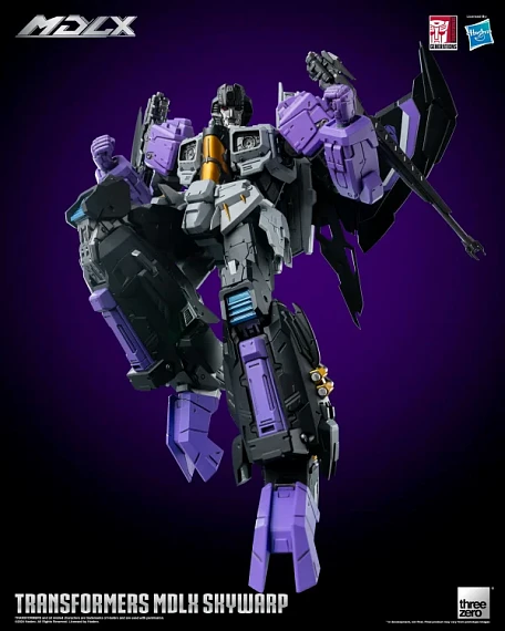 Фигурка Skywarp от Threezero